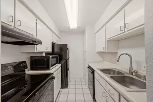 1900 Bay Area Blvd, Houston, TX 77058 - Photo 9