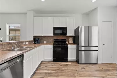 140 Mustang Stampede Drive, La Marque, TX 77568 - Photo 17