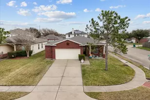 140 Mustang Stampede Dr, La Marque, TX 77568 - Photo 1