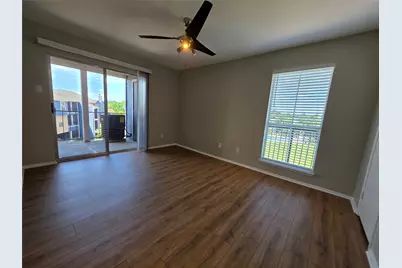 18519 Egret Bay Boulevard #1714, Webster, TX 77058 - Photo 3