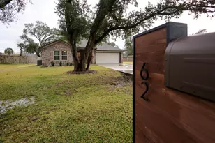 62 Nelson Ct, Jones Creek, TX 77541 - Photo 1