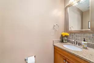 203 W Stedhill Loop Loop, The Woodlands, TX 77384 - Photo 7