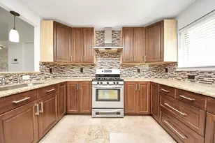 7802 Alegria Dr, Houston, TX 77083 - Photo 13