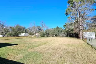 1364 Beagle Rd, Orange, TX 77632 - Photo 25