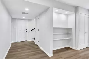 7 Briar Dale Ct, Houston, TX 77027 - Photo 9