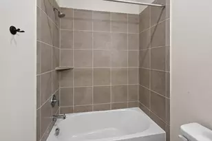 9122 Highland Northern Wy, Houston, TX 77088 - Photo 23