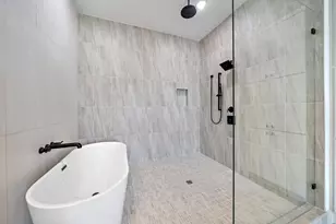 1714 Sedola Ln, Houston, TX 77055 - Photo 19