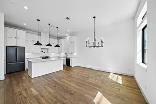 1714 Sedola Ln, Houston, TX 77055 - Photo 5