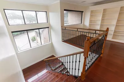 8800 Woodway Drive #10, Houston, TX 77063 - Photo 19