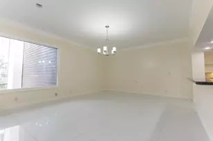 8800 Woodway Dr, Houston, TX 77063 - Photo 17