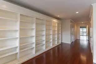 8800 Woodway Dr, Houston, TX 77063 - Photo 19