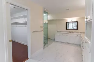8800 Woodway Dr, Houston, TX 77063 - Photo 37