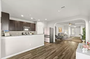 5515 James Michael Dr, Rosharon, TX 77583 - Photo 5