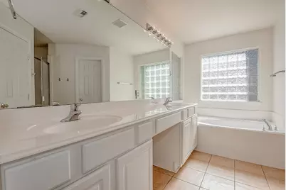 30 Hermit Thrush Place, The Woodlands, TX 77382 - Photo 23