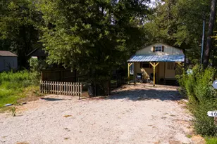 401 Deerfield, Livingston, TX 77351 - Photo 29