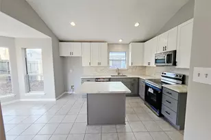 9026 Eaglecove Dr, Houston, TX 77064 - Photo 13