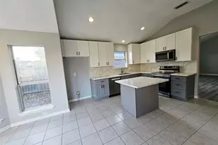 9026 Eaglecove Dr, Houston, TX 77064 - Photo 11