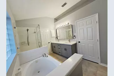 9026 Eaglecove Drive, Houston, TX 77064 - Photo 31