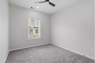 5034 Mallow St #A B, Houston, TX 77033 - Photo 11