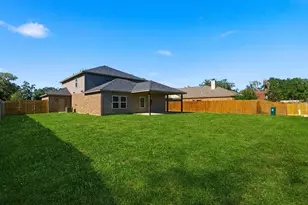 359 Twin Lakes Blvd, West Columbia, TX 77486 - Photo 35