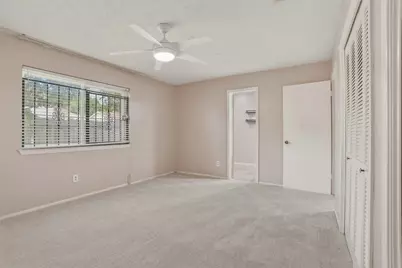 10514 Long River Drive, Sugar Land, TX 77498 - Photo 13
