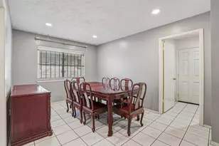 10514 Long River Dr, Sugar Land, TX 77498 - Photo 7