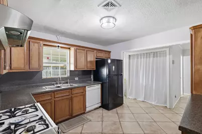 1705 Chilton Drive, Baytown, TX 77520 - Photo 11