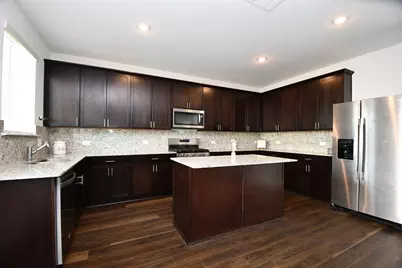 7329 Madison Commons Lane, Houston, TX 77075 - Photo 11