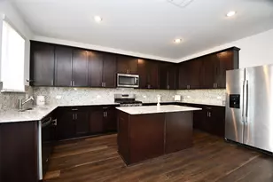 7329 Madison Cmns Ln, Houston, TX 77075 - Photo 11