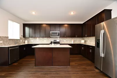 7329 Madison Commons Lane, Houston, TX 77075 - Photo 9