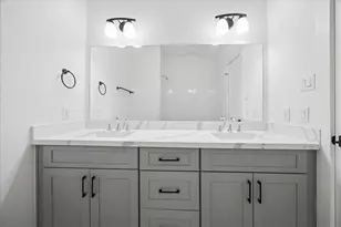 1914 Luna Woods Ln, Houston, TX 77055 - Photo 37