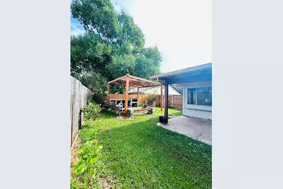 1754 Jo Ann Lane, Sugar Land, TX 77498 - Photo 21