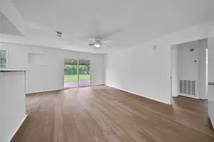 5703 Oakham St, Houston, TX 77085 - Photo 9