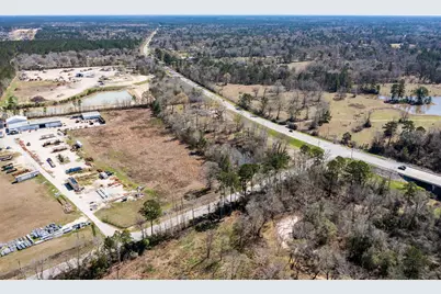 17645 Fm 2090 Road, Conroe, TX 77306 - Photo 13