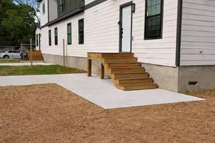 1422 W Willis Street W, Alvin, TX 77511 - Photo 1