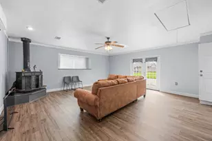 7506 Nightingale Cir, Texas City, TX 77591 - Photo 13