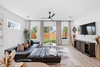 8102 Cannon Street #A, Houston, TX 77051 - Photo 11