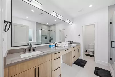 8102 Cannon Street #A, Houston, TX 77051 - Photo 21
