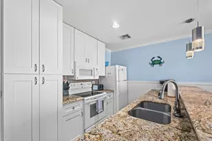 9520 Seawall Blvd, Galveston, TX 77554 - Photo 19