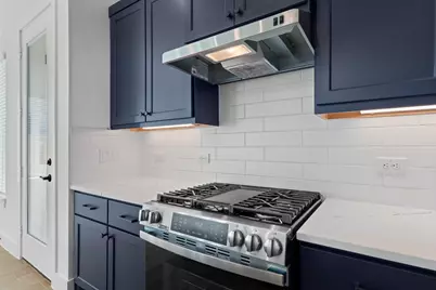 12010 Perch Drive, Mont Belvieu, TX 77523 - Photo 9