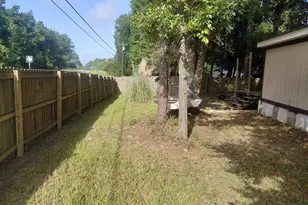 115 Rolling Wood, Livingston, TX 77351 - Photo 15