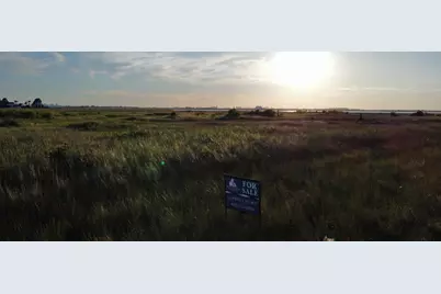 206 Nesmith Place, Surfside Beach, TX 77541 - Photo 3