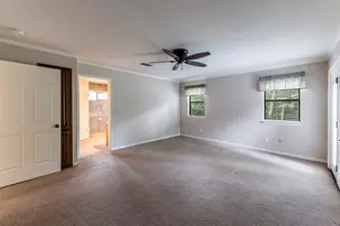 104 Oakview Cir, Huntsville, TX 77340 - Photo 17