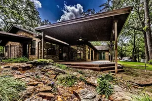 104 Oakview Cir, Huntsville, TX 77340 - Photo 3