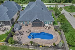 305 Pewter Sky Dr, Montgomery, TX 77316 - Photo 1