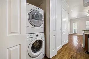 58 Briar Hollow Ln, Houston, TX 77027 - Photo 7