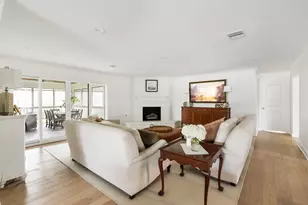 4902 Candleleaf Dr, Houston, TX 77018 - Photo 11