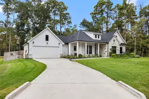 15113 Paradise Ct, Willis, TX 77318 - Photo 3