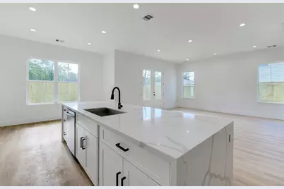 5310 Denmark Street, Houston, TX 77028 - Photo 5