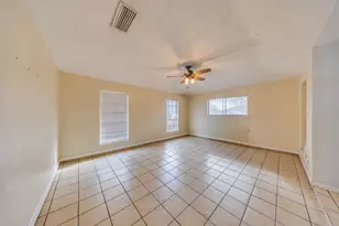 1221 Kitty St, Deer Park, TX 77536 - Photo 7